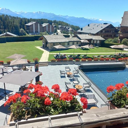 Apartment 24 Hotel Etrier Pool & Spa 크란스몬타나 외부 사진